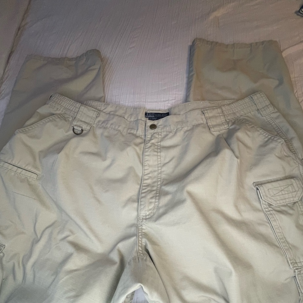 5.11 Tactical Series khaki canvas ripstop pants size 44/34